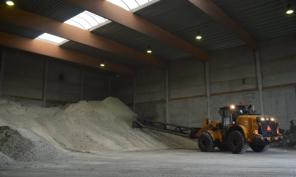 Storage fluorspar OVET warehouse