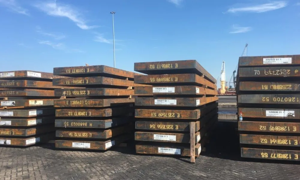 Storage steel slabs OVET